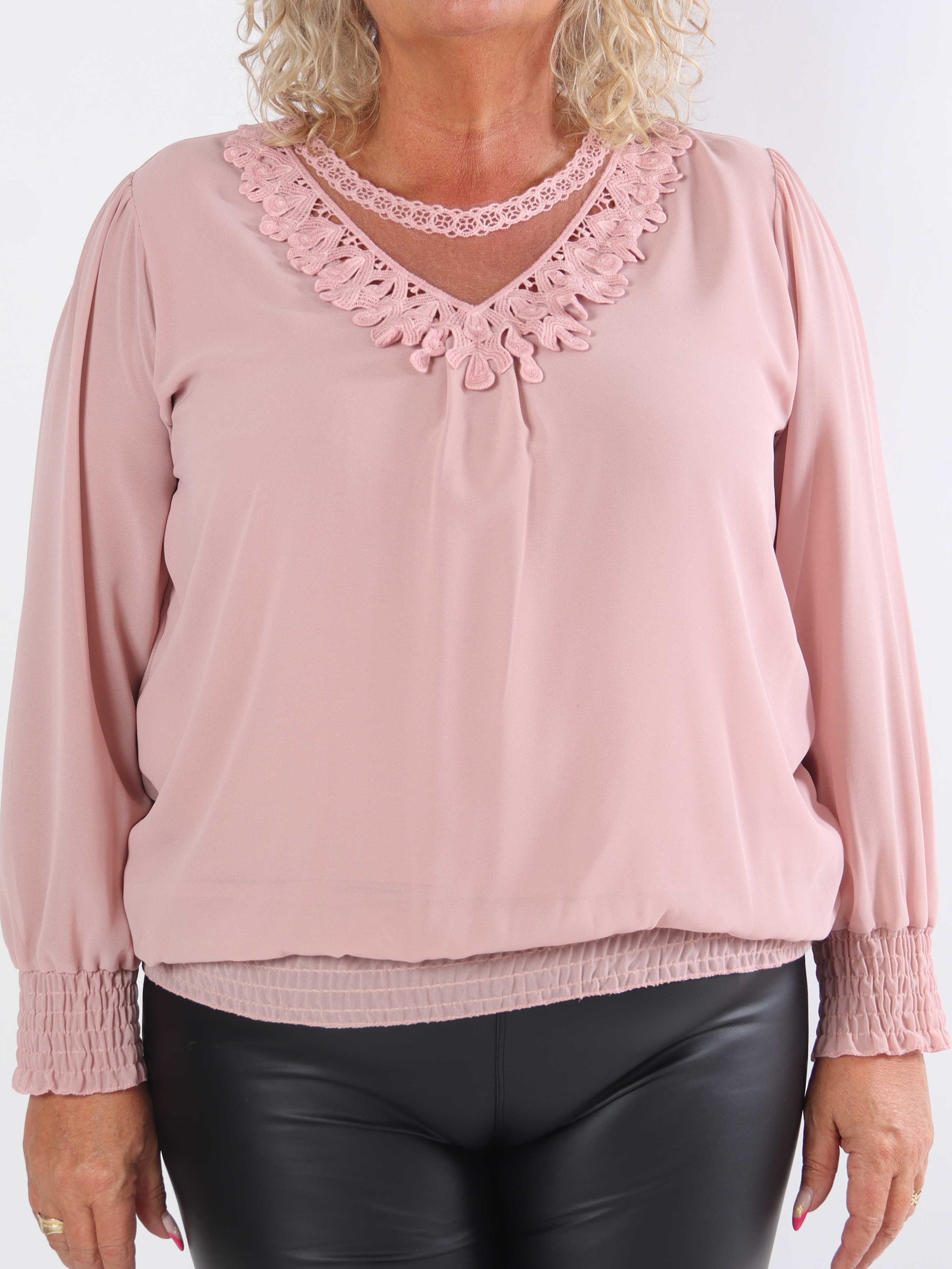 Addison - Plus size-tunika i chiffong med urringningsdetaljer